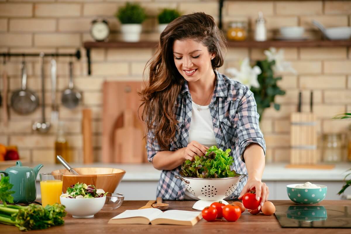 Una dieta equilibrada y saludable es clave para mejorar la fertilidad femenina