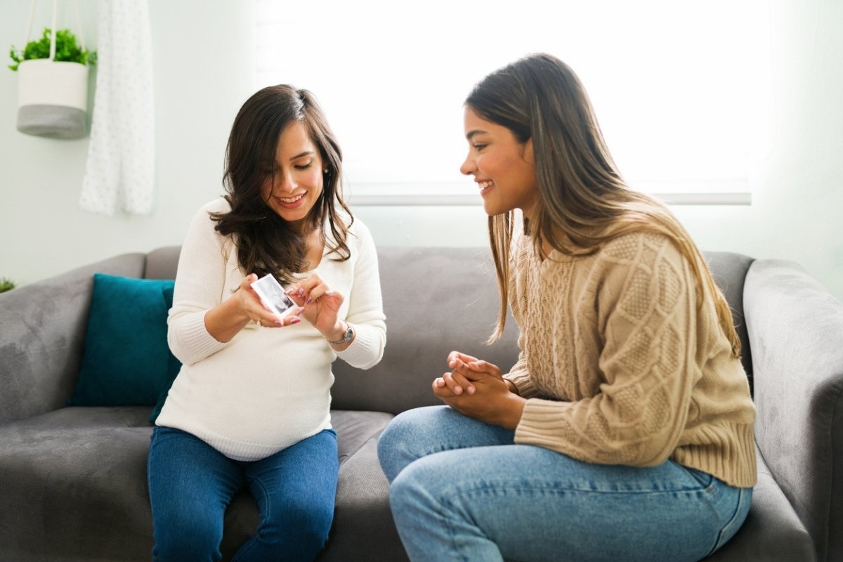 di a luz al bebe de mi amiga