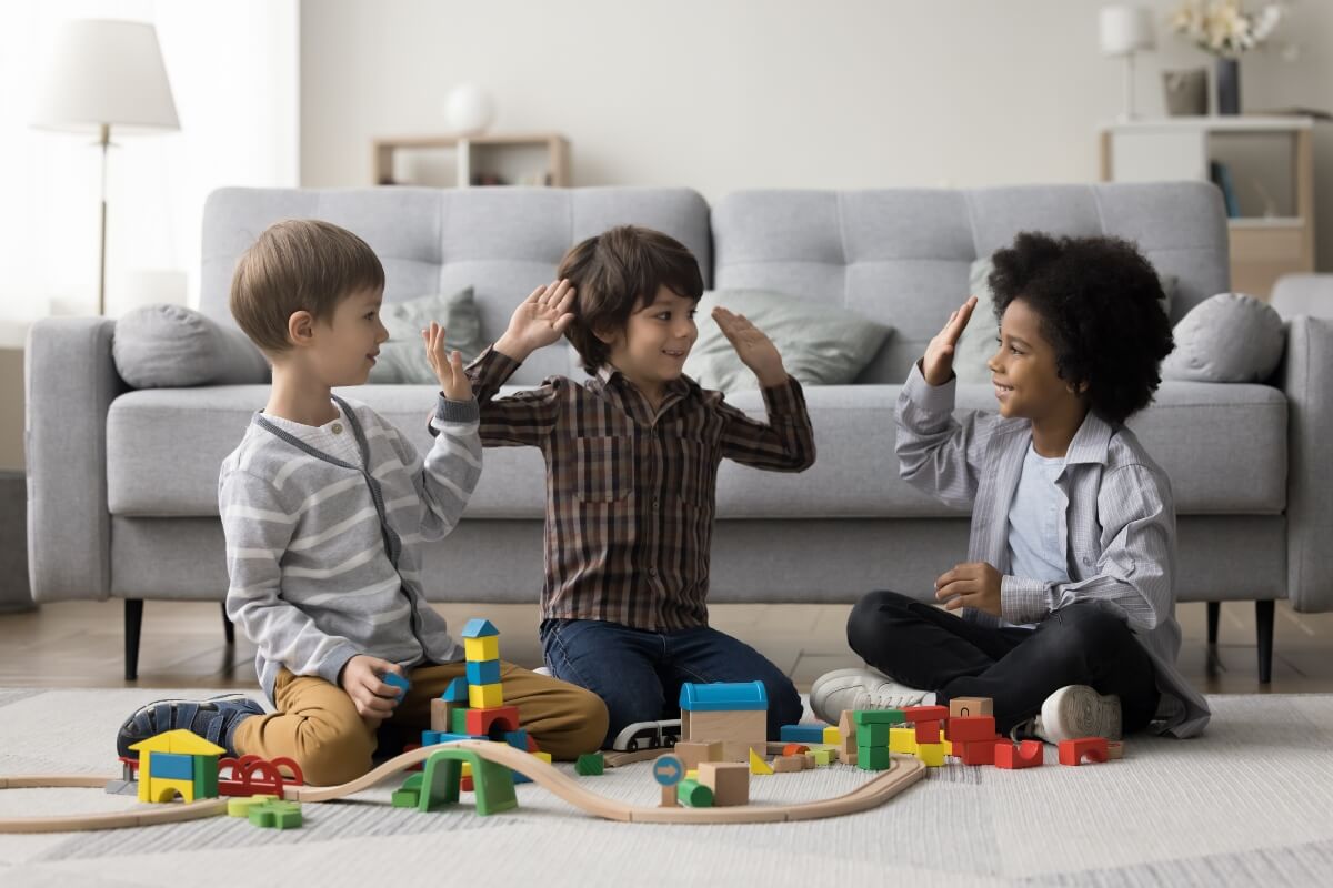 niños de 5 y 8 años